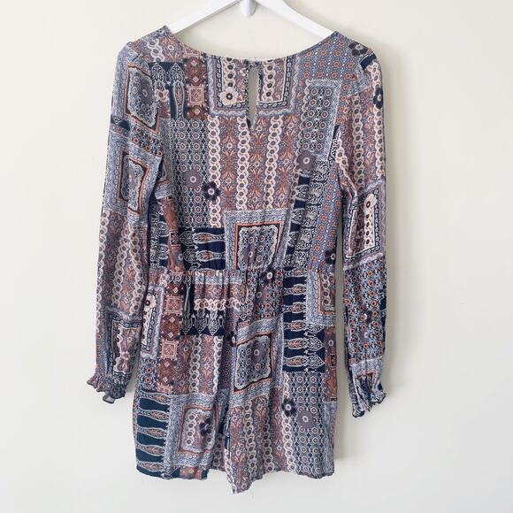En Creme Romper Size M Blue Handkerchief Ikat Print Long Sleeve Shorts Bohemian - Picture 4 of 7